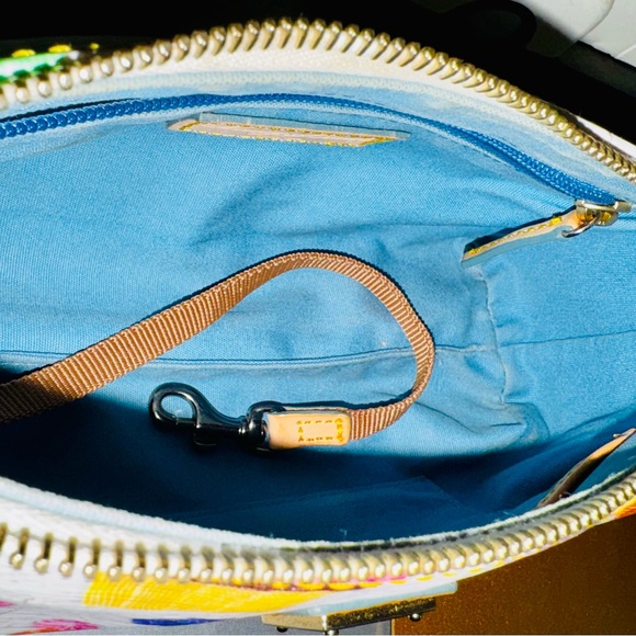 Dooney & Bourke Colorful Cupcake Barrel Bag white & tan leather silver EUC - Picture 7 of 16